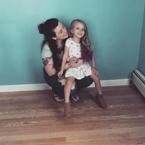 Meet your Posher, Hope